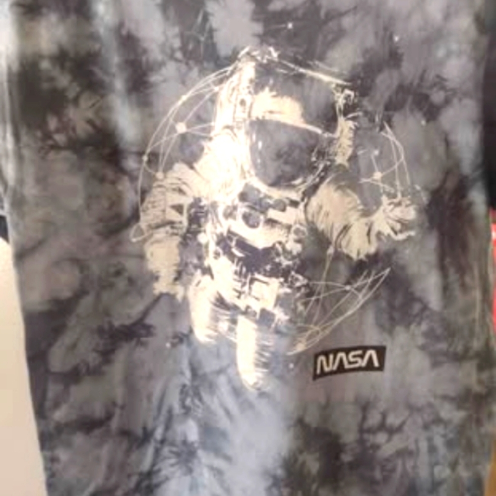 Hyper Space,NASA, Men's Medium T-shirt, Cosmic Vibes & FREE THANK YOU GIFT